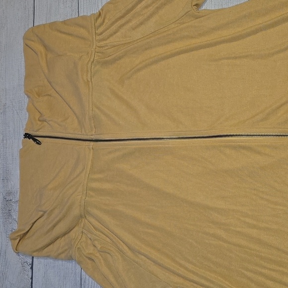 Soft Surroundings Cold Shoulder Long Sleeve Tunic w/ Zipper Yellow Size XL NWOT - Picture 4 of 9